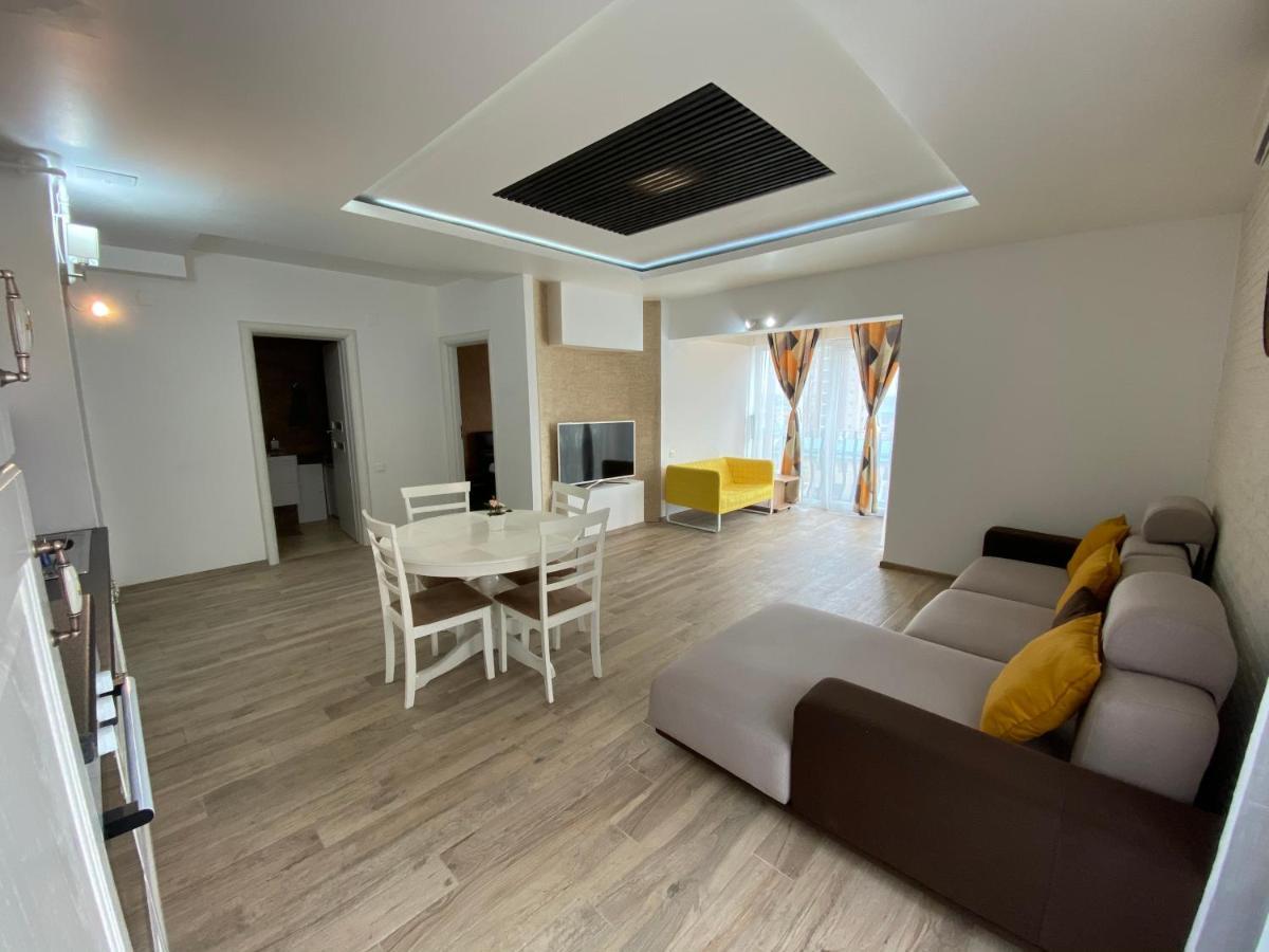 Stefanestii de Jos Sunny Deluxe Apartment Cosmopolis מראה חיצוני תמונה
