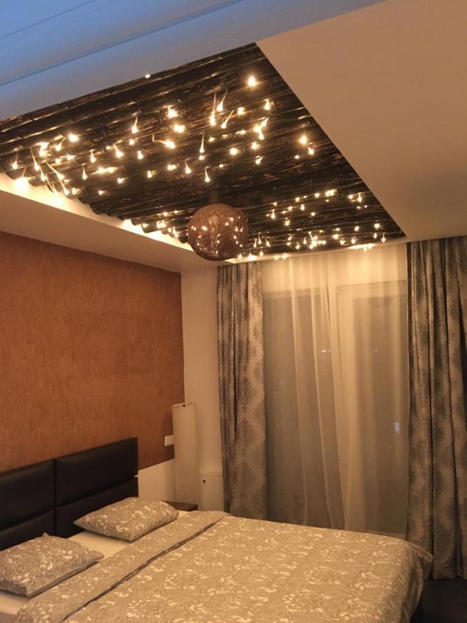 Stefanestii de Jos Sunny Deluxe Apartment Cosmopolis מראה חיצוני תמונה