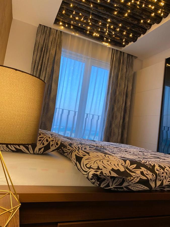 Stefanestii de Jos Sunny Deluxe Apartment Cosmopolis מראה חיצוני תמונה