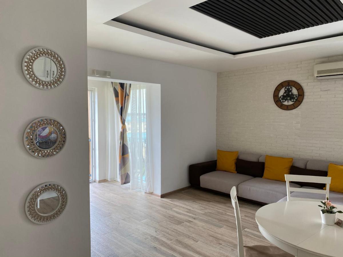 Stefanestii de Jos Sunny Deluxe Apartment Cosmopolis מראה חיצוני תמונה